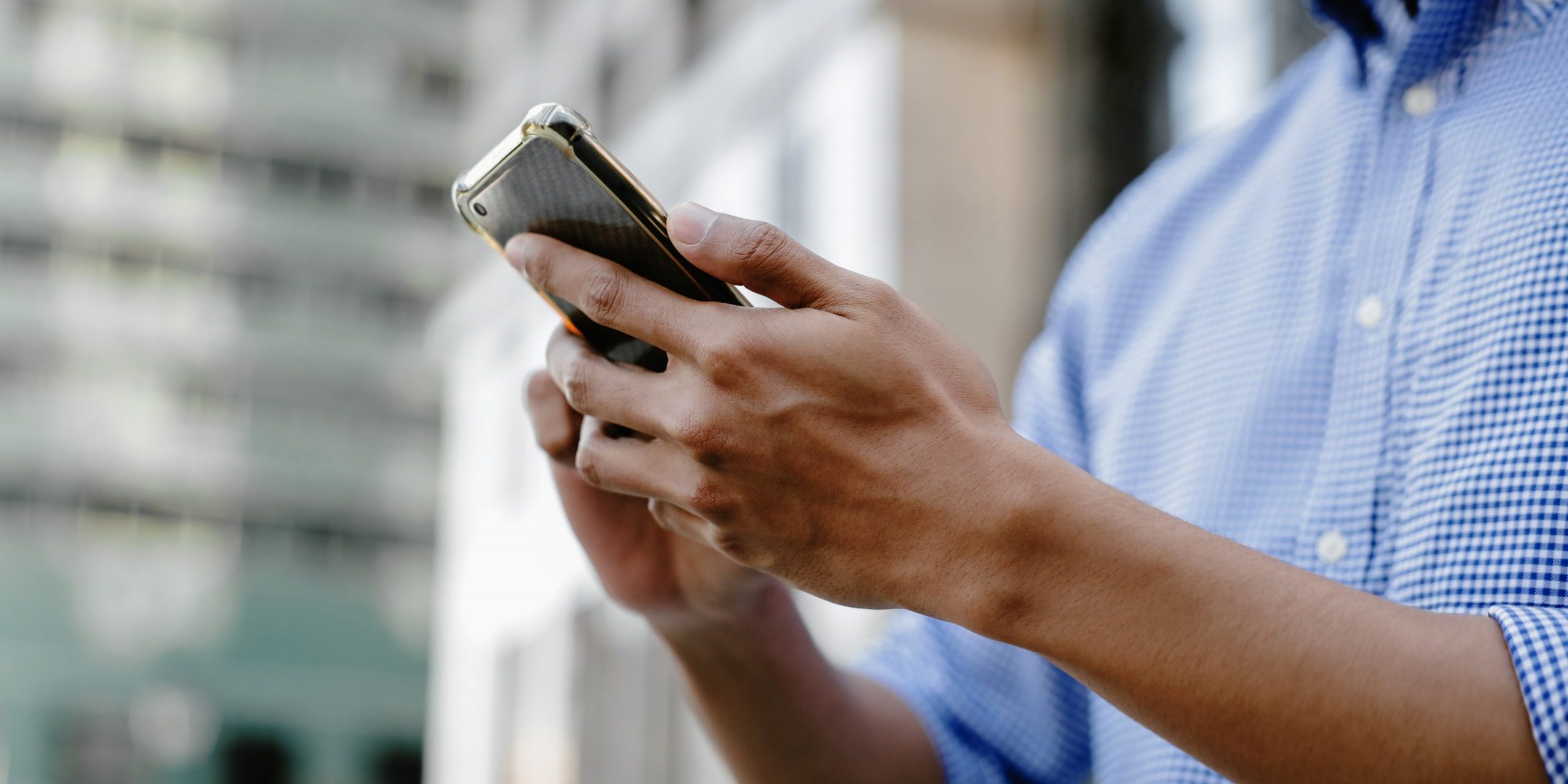 3 Distractions Small Business Owners Must Avoid