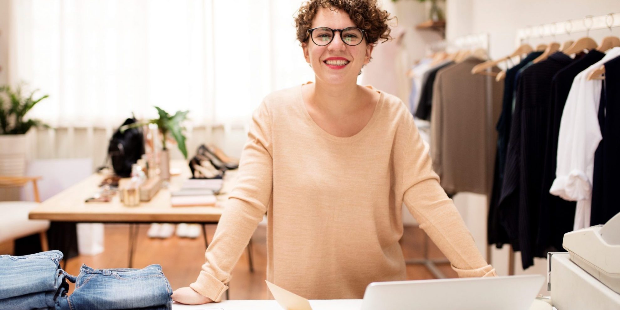 4 Tips to Take Full Advantage of Factoring of Accounts Receivable